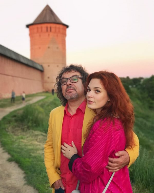 Певица с мужем на отдыхе